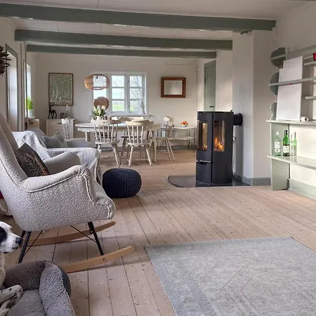 Vakantiehuis Amazing In With Wifi