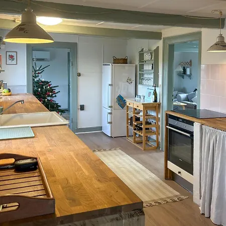 Vakantiehuis Amazing In With Wifi